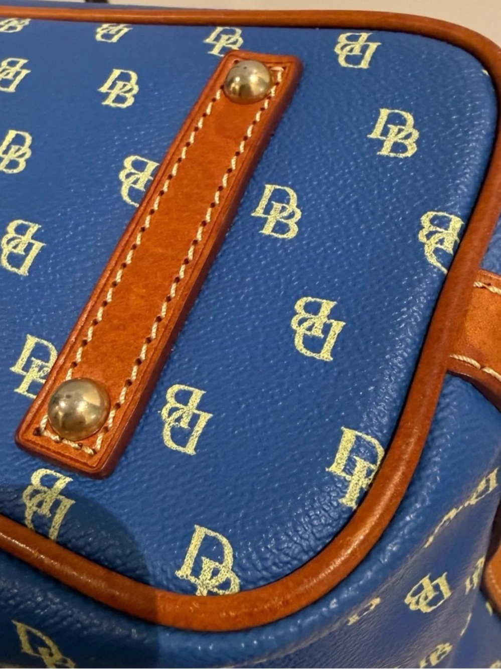 Dooney & Bourke Gretta Small Leisure Shopper Tote EUC - Picture 10 of 15